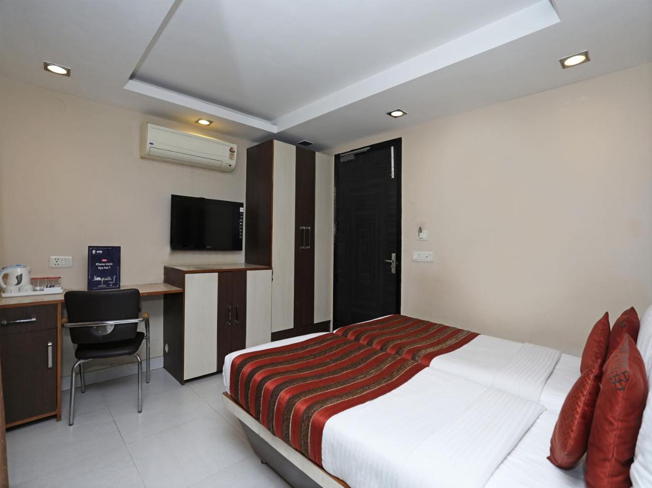Hotel Balsons Continental Nové Dillí Exteriér fotografie